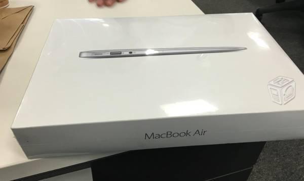 MacBook Air 11