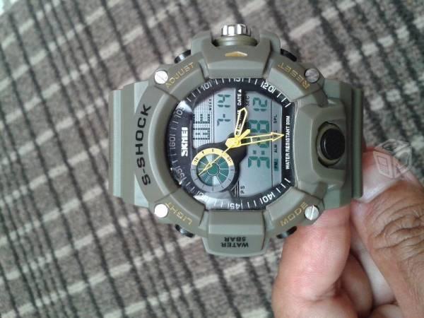 Reloj tipo g-shock