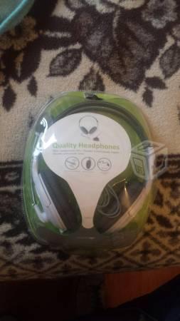 V/c xbox 360 quality headphones