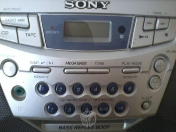 Radiograbadora SONY para radio CD y casette