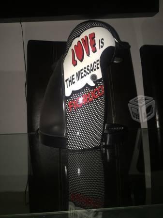 Cafetera dolce gusto conmemorativa