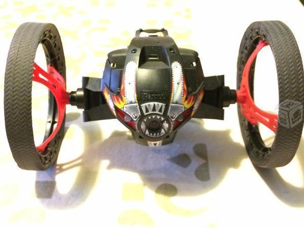 Minidron Parrot JUMPING SUMO semi nuevo