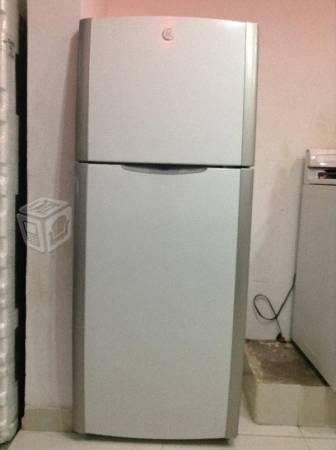 Refrigerador GE en excelentes condiciones