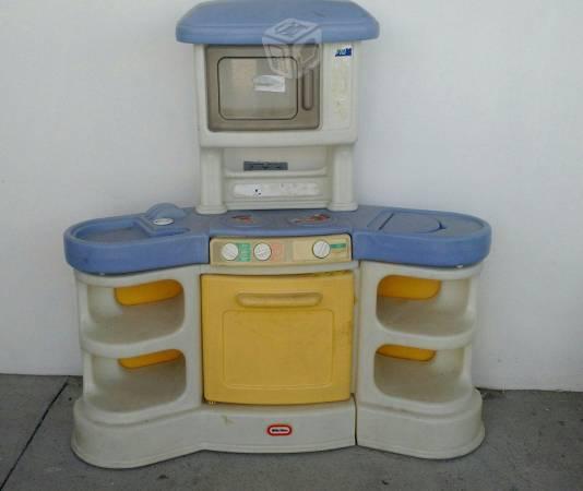 Cocinita infantil Little Tikes