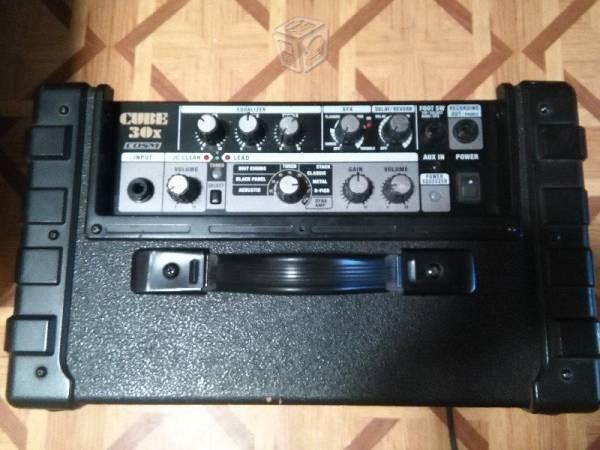 Amplificador para Guitarra Roland Cube 30x