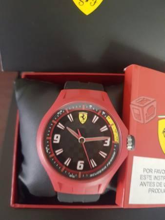 reloj Ferrari Rojo nuevo