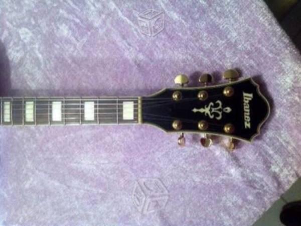 Guitarra ibanez hollow body AFJ81