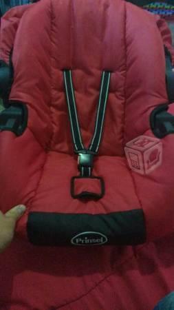 Silla de seguridad en carro para bebe