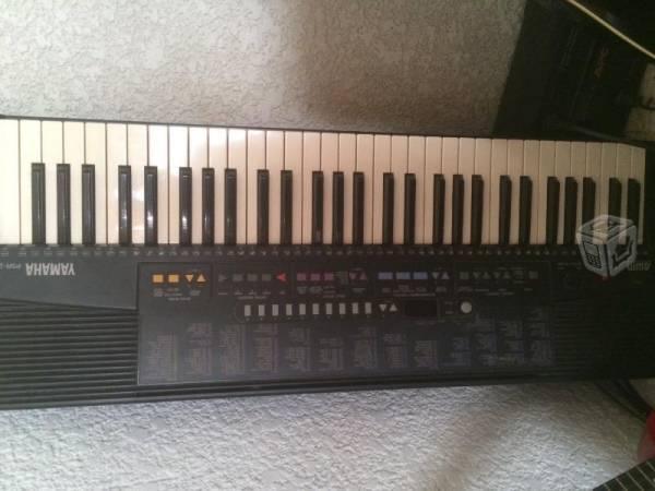 Teclado Yamaha PSR210