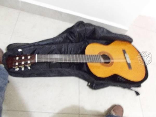 Guitarra Electroacustica Yamaha CX40