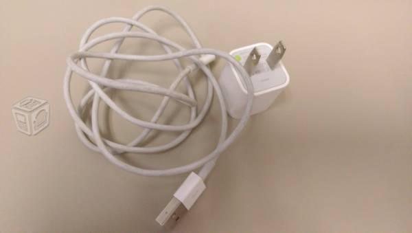 Cargador y cable usb lightning Apple