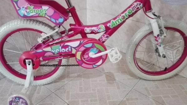 Bicicleta seminueva equipada niña