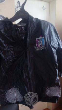 Impermeable de niña monster high