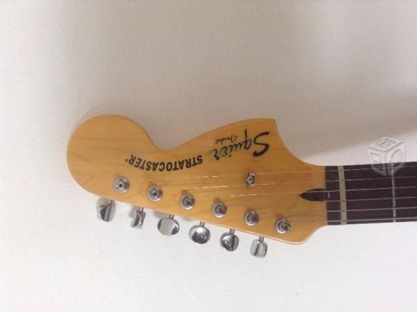 Guitarra Squier Stratocaster Vintage Modified