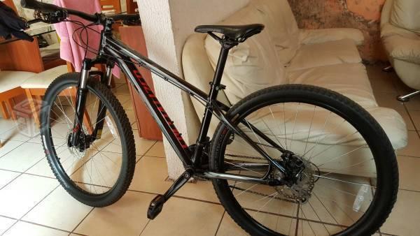 Bicicleta Specialized