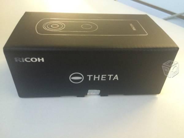 Camara Theta S