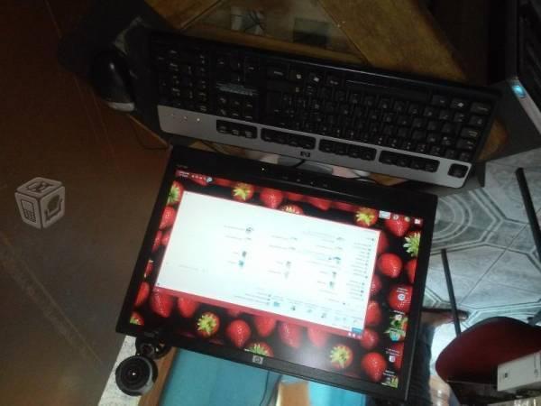 HP Pavllion TV PC Disco Duro 500gb 1RAM Monitor 17