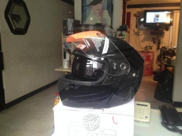 Casco abatible negro