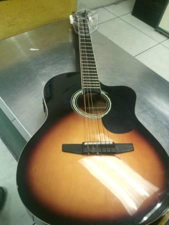 Guitarra electroacustica Chamin Correa