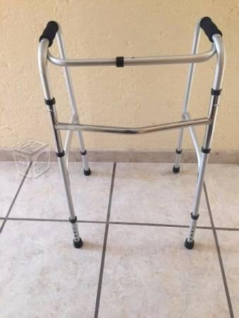 Andadera reciproca de aluminio plegable