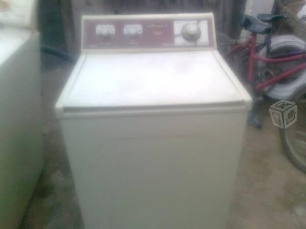 Lavadora automática 6 kilos,para matrimonio sólo