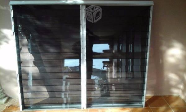 Ventana de aluminio