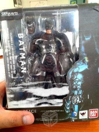 S.h. figuarts batman injustice