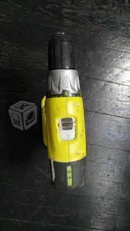 TALADRO RYOBI DE 18v SOLO