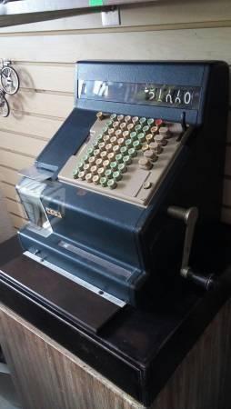 Antigua maquina registradora