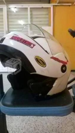 Casco alesia abatible