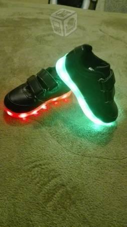 Tenis LED para niñ@ talla 14.5 cm