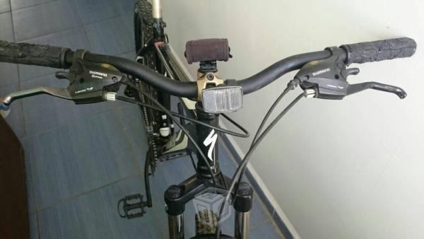 Bicicleta specialized hardrock rodada 26