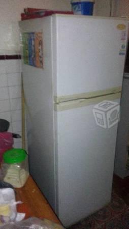 Refrigerador marca Daewoo