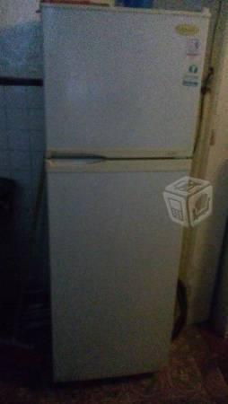 Refrigerador marca Daewoo