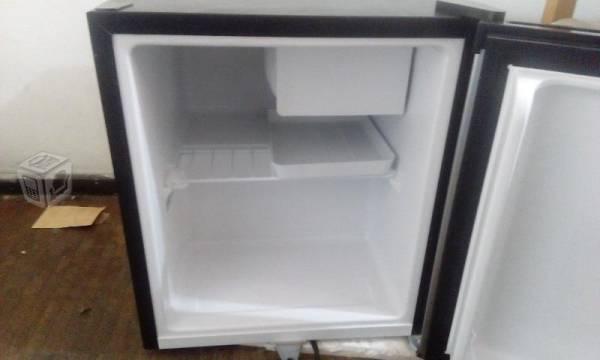 Frigobar, refrigerador Hisense