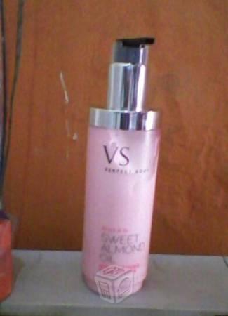 Brillo y crema victoria secret