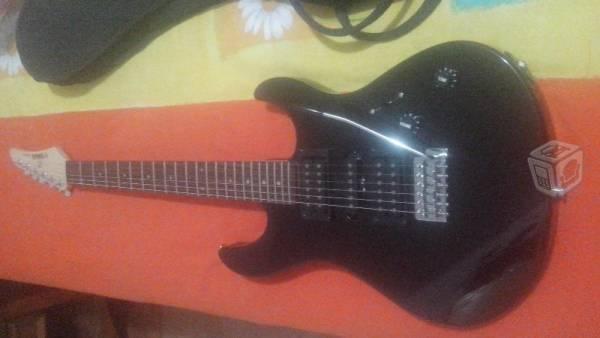 Guitarra Electrica Yamaha Erg 121 (En Paquete)