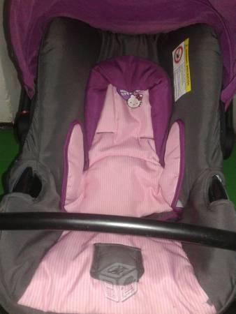 Vendo silla de seguridad para coche Hello Kitty