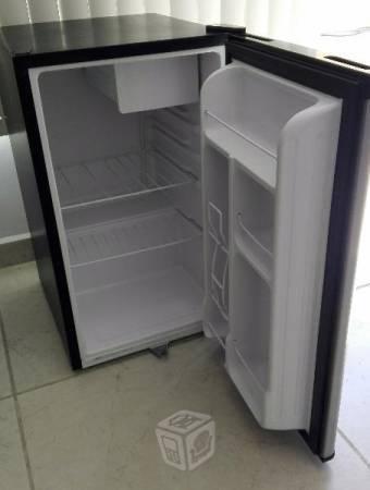 Frigobar HISENSE