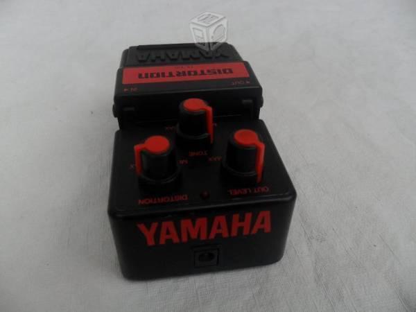 Pedal de Distorsion Yamaha DL-100 hecho en Japon