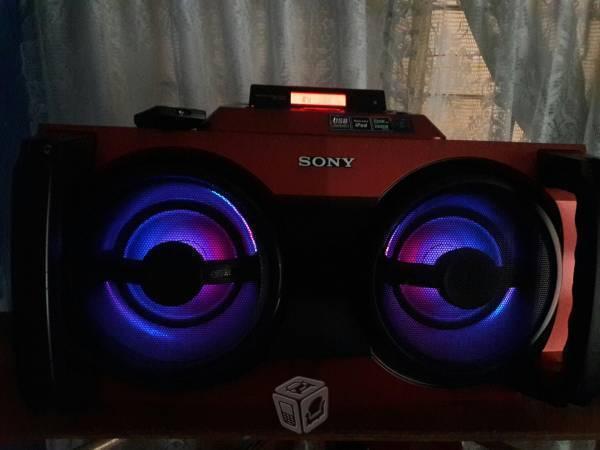 Grabadora Sony con luces