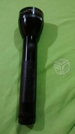 Lámpara maglite tipo C led