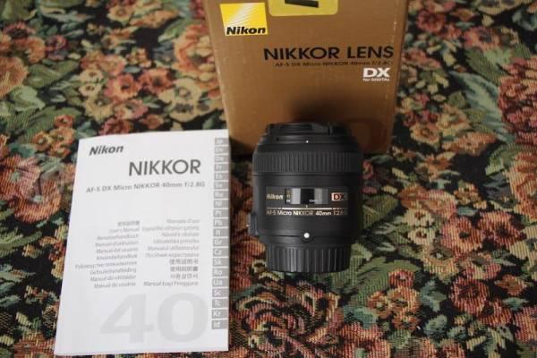 Lente Nikon micro 40mm f/2.8mm con caja