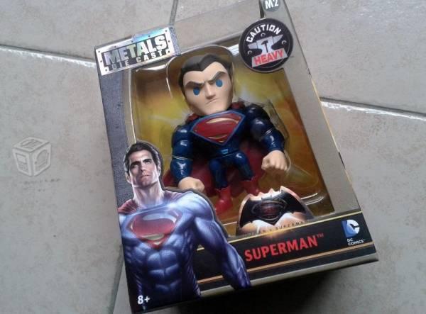 Superman. metals die cast. batman v superman