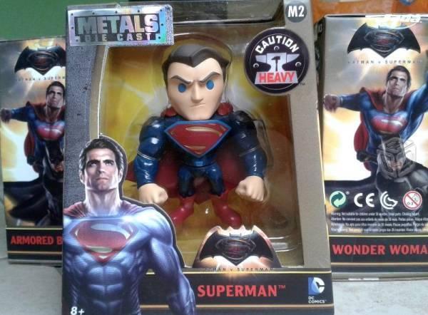 Superman. metals die cast. batman v superman