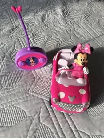 Carrito a control remoto minnie mouse