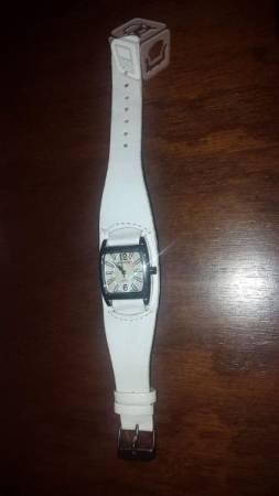 Reloj Mujer Blanco Elle Menno