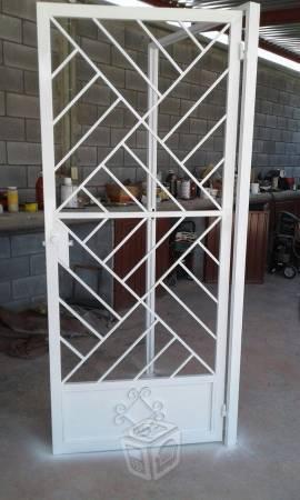 Puertas de Mosquitero