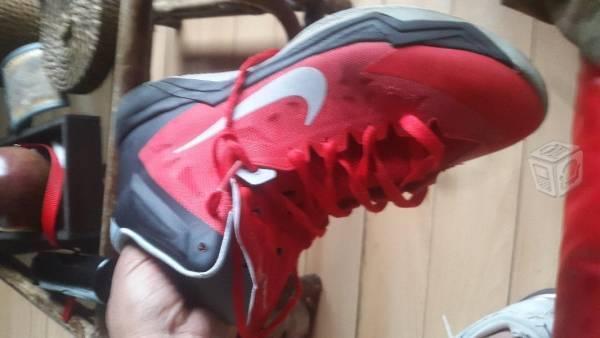 Tenis Nike hiperdunk 27.5