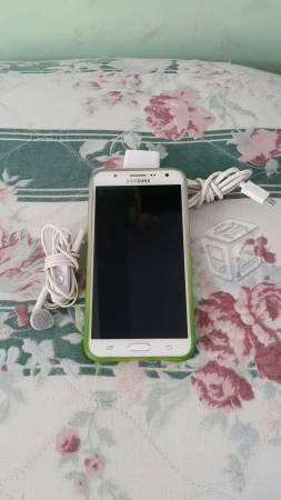 Samsung J7